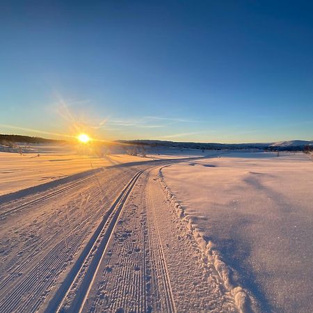 Delikat Hytte Omgitt Av Hallingdals Vakre Fjell Ål Esterno foto